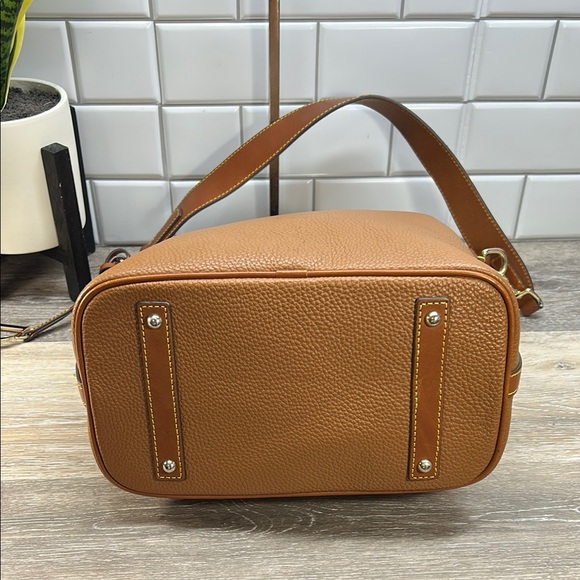 Dooney & Bourke Tan Shoulder Bag - Picture 3 of 15